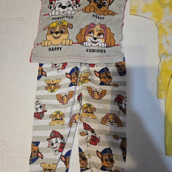 2T boys pajamas 2 pairs - Picture 3 of 4